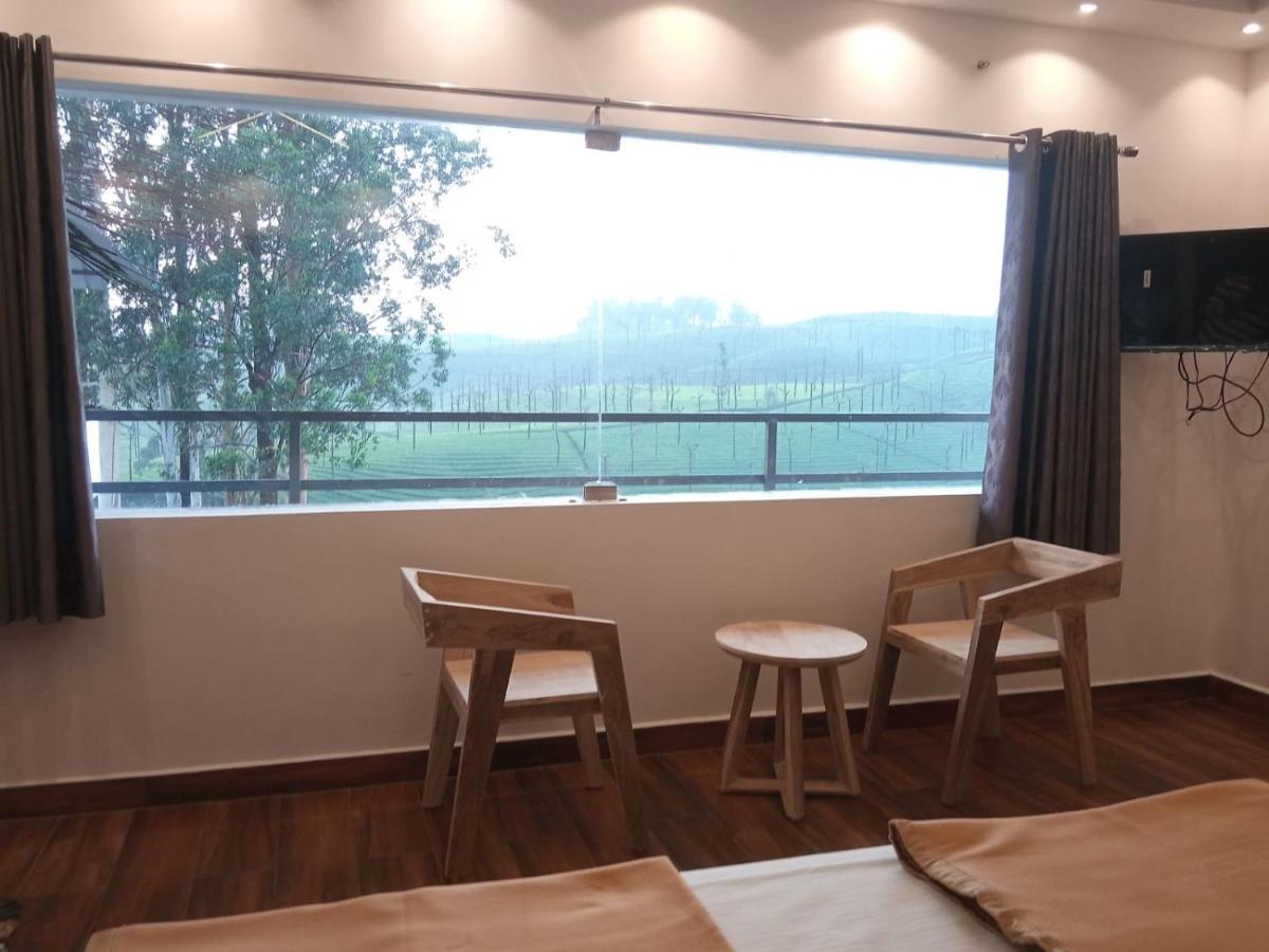 Hilltop Hotell Vālpārai Exteriör bild